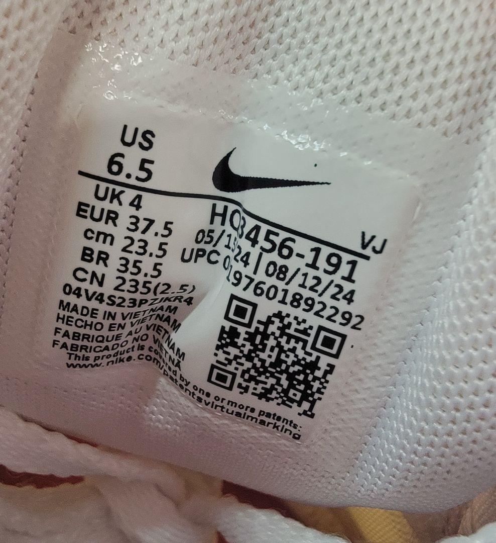 ナイキ ウィメンズ エアマックス90 LV8 ホワイト/グリッター 23.5cm