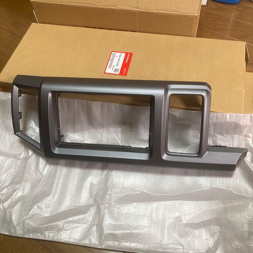 ステップワゴン スパーダ RK5 後期用7インチ用純正オーディオパネル 未