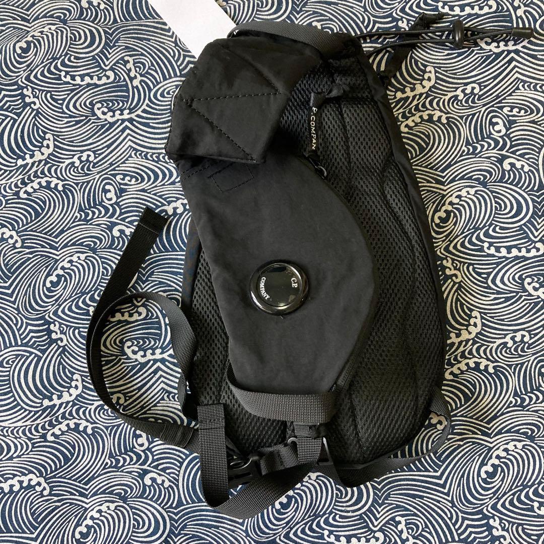 C.P.Company ナイロン B クロスボディ リュックサック ボディバッグ