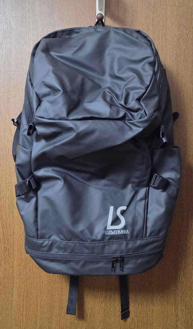 Luz e Sombra ブラックバックパック サイズFREE ルースイソンブラ/LUZ e SOMBRA バックパック/LS SURGE BACK PACK