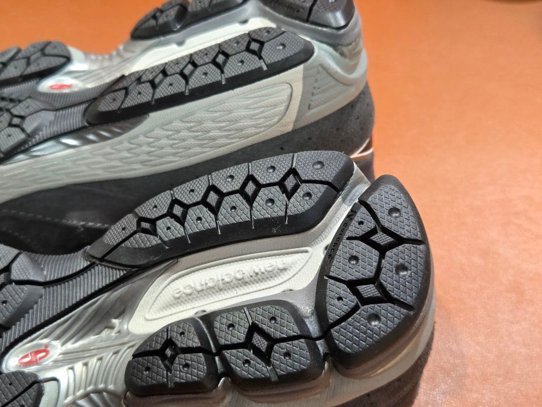 新品　ニューバランス　U2002RA 26.5cm