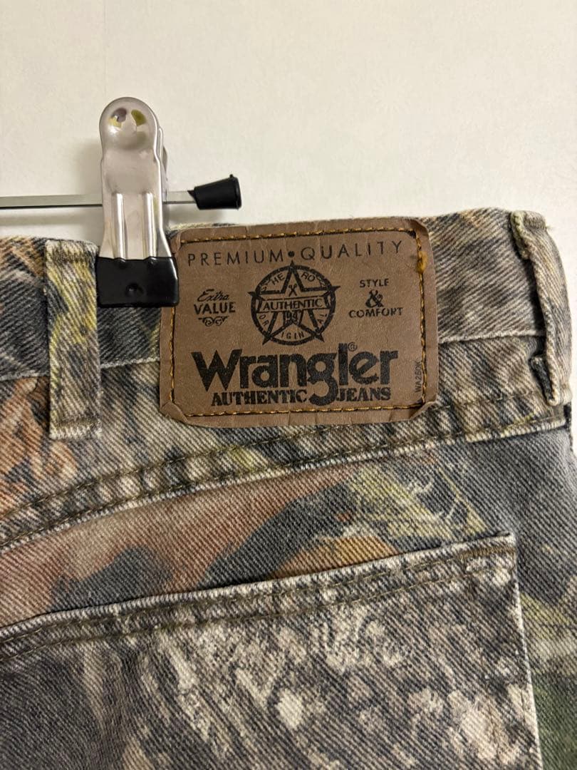 Wrangler リアルツリーカモ ダブルニー 42×30 - メルカリ