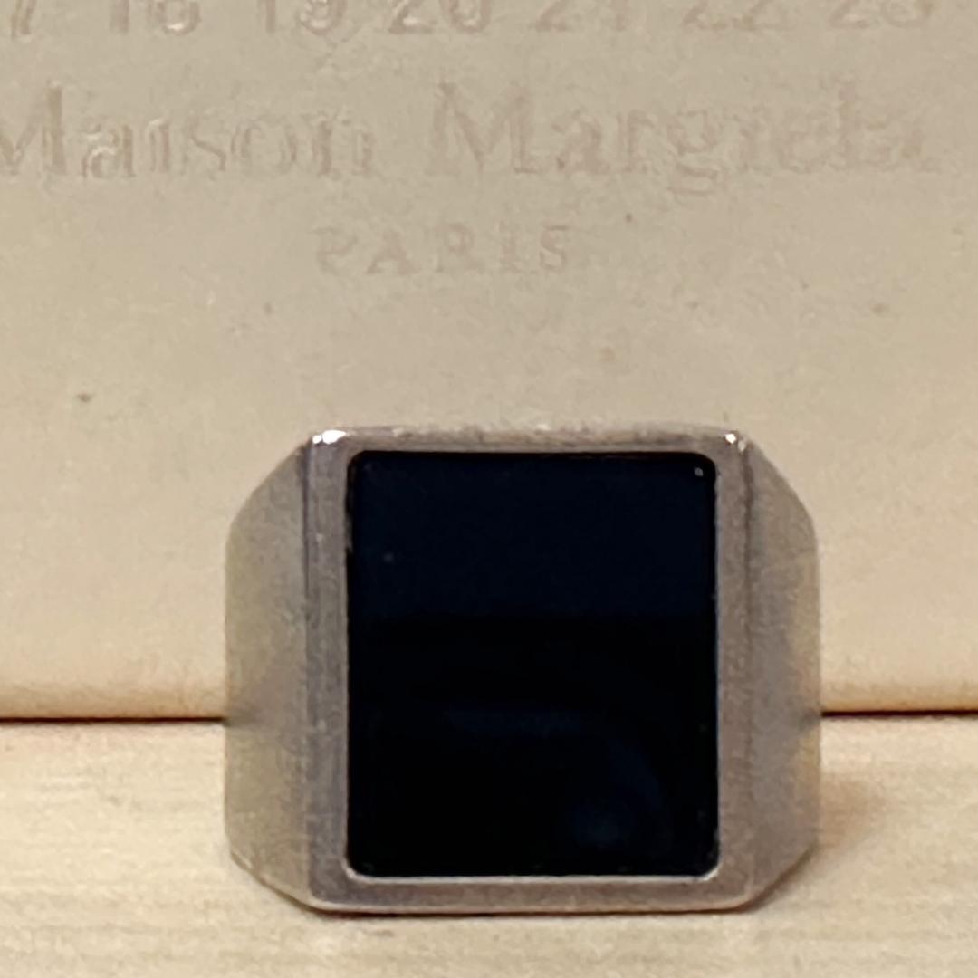 マルジェラ オニキス スクウェア シグネット リング - メルカリ