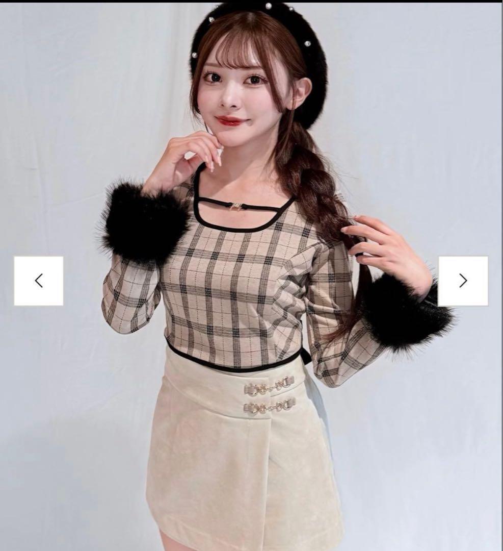 nomae ファーカフスバックリボントップス ベージュチェック - メルカリ