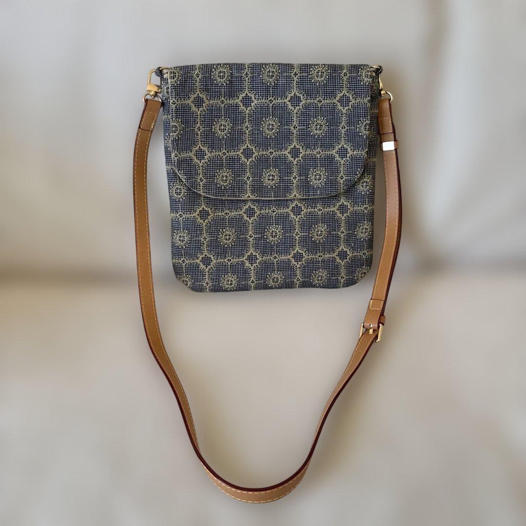 ミナペルホネン　Anemone ポシェットショルダーバッグ ハンドメイド ミナペルホネン anemone [ネイビー] とブラックキャンバス ショルダー