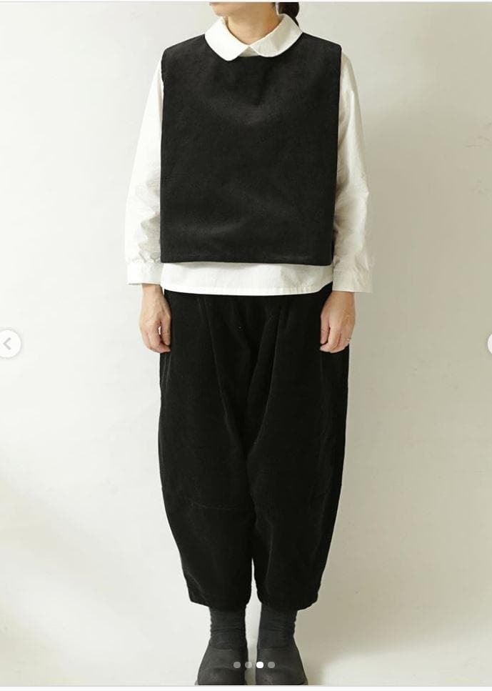 chicu chicu 山中とみこ 後ろボタン ベスト 5/31 黒 ブラック - メルカリ