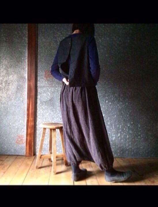 chicu chicu 山中とみこ 後ろボタン ベスト 5/31 黒 ブラック - メルカリ