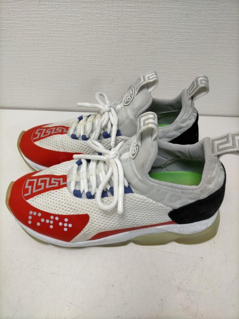 ヴェルサーチ チェーンリアクション スニーカー 白×灰色 251121-7Y