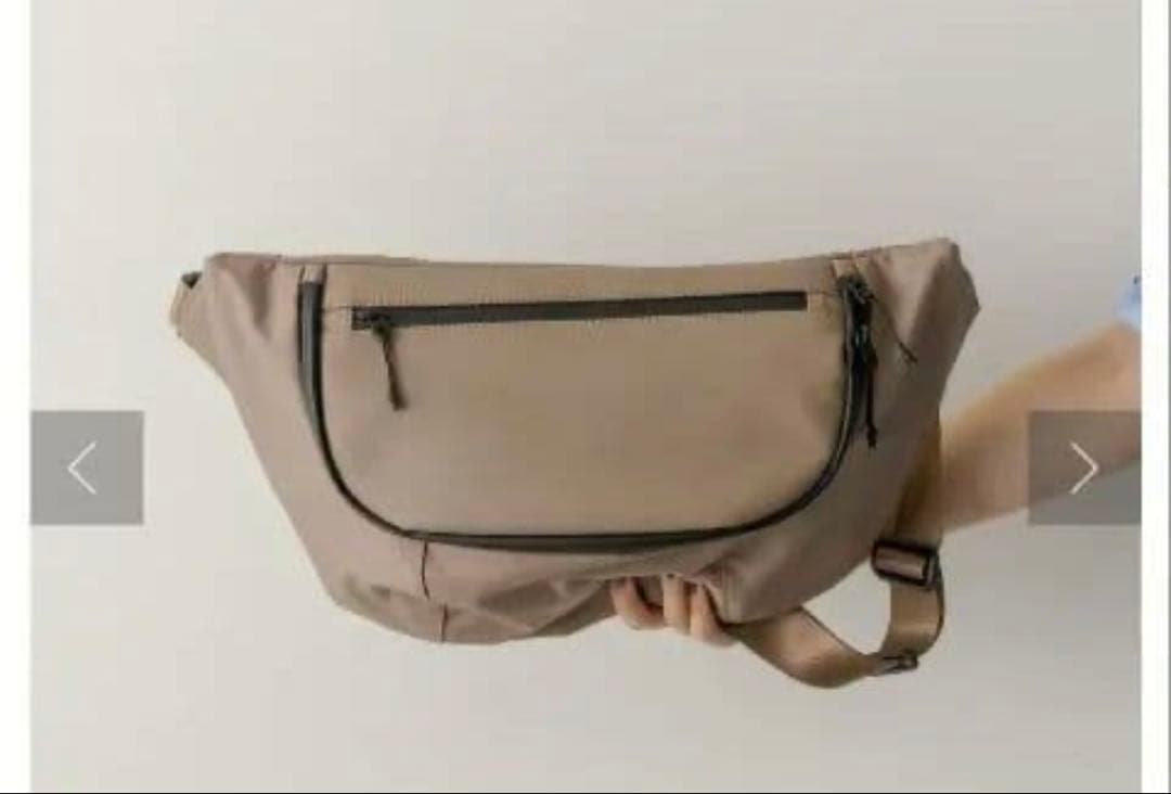 イアパピヨネ レザーフラップジップショルダーバッグ/ボディバッグ