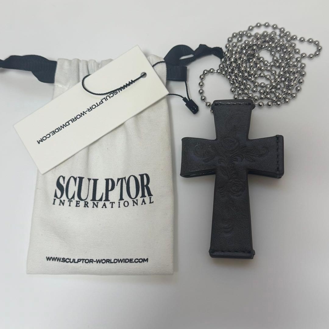 SCULPTOR Cross Leather Strap Wallet - メルカリ