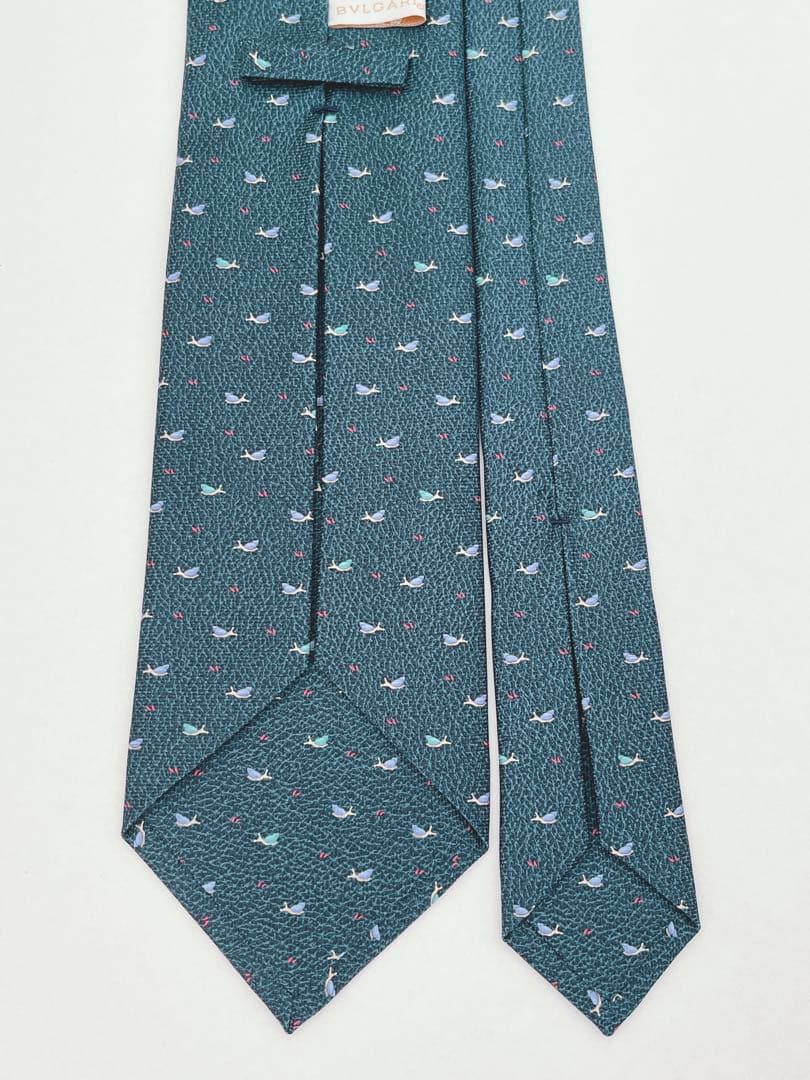 極美品 ブルガリ ネクタイ シルク カタツムリ セッテピエゲ グリーン