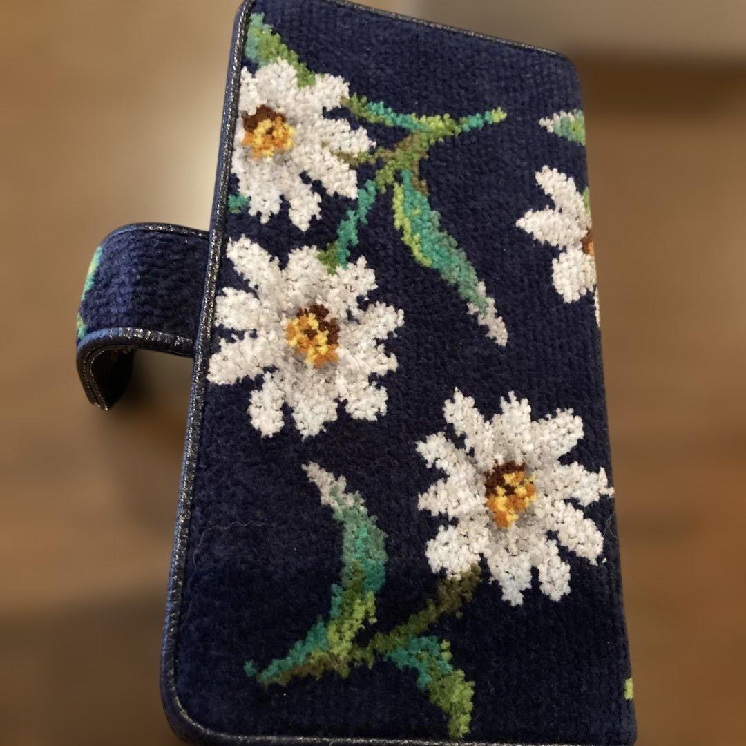 フェイラー花柄手帳型スマホケース ネイビー　専用 フェイラー花柄手帳型スマホケース ネイビー 専用 - メルカリ