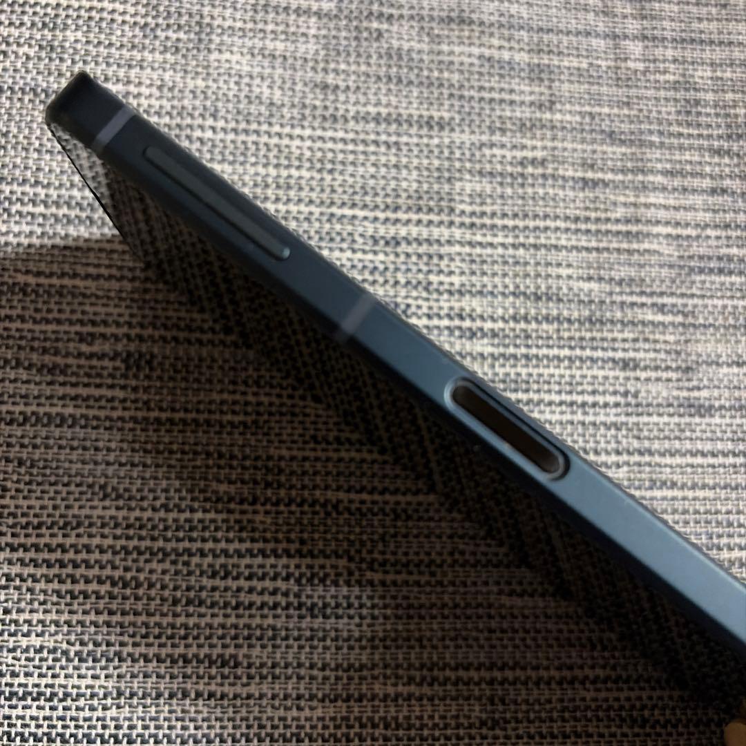 SHARP AQUOS sencn8 ブラック 液晶焼けあり 保護フィルム付き - メルカリ