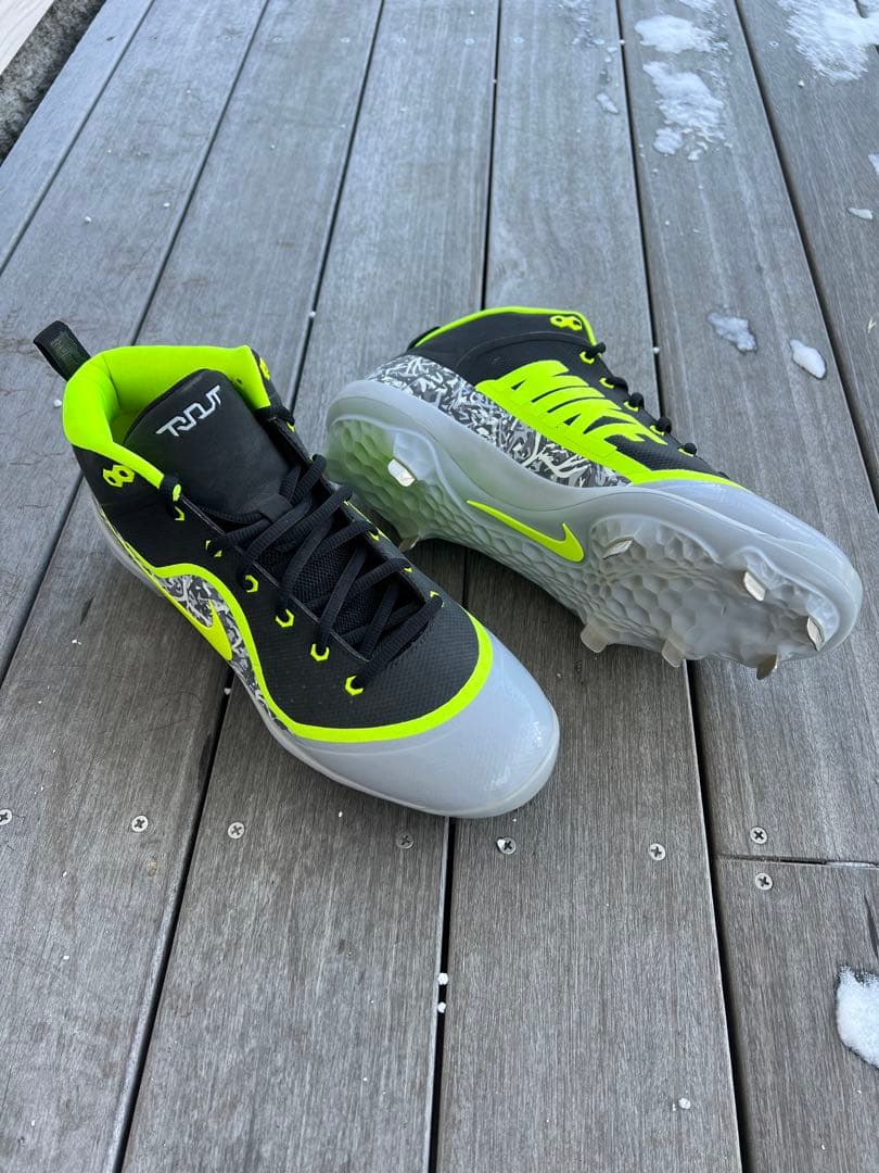 ナイキ 野球スパイク トラウト4 28.5cm