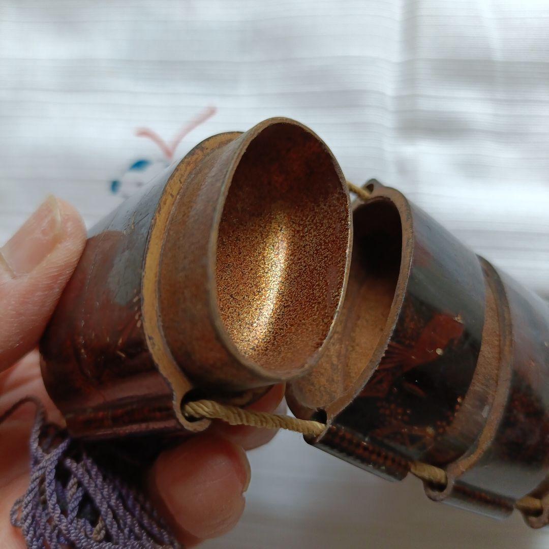 螺鈿細工調の模様あり漆器 印籠 根付珊瑚玉 根付般若彫刻 刀の