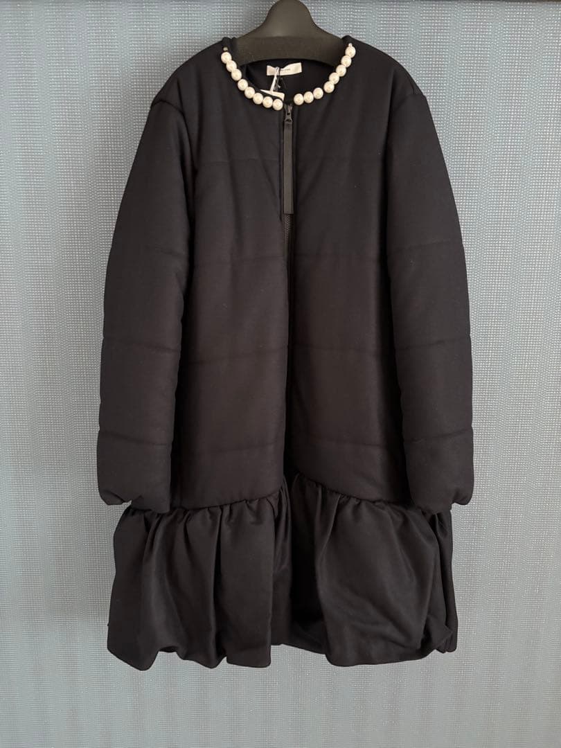 新品 yokochanヨーコチャン パール フレアパディングコート 38 - メルカリ