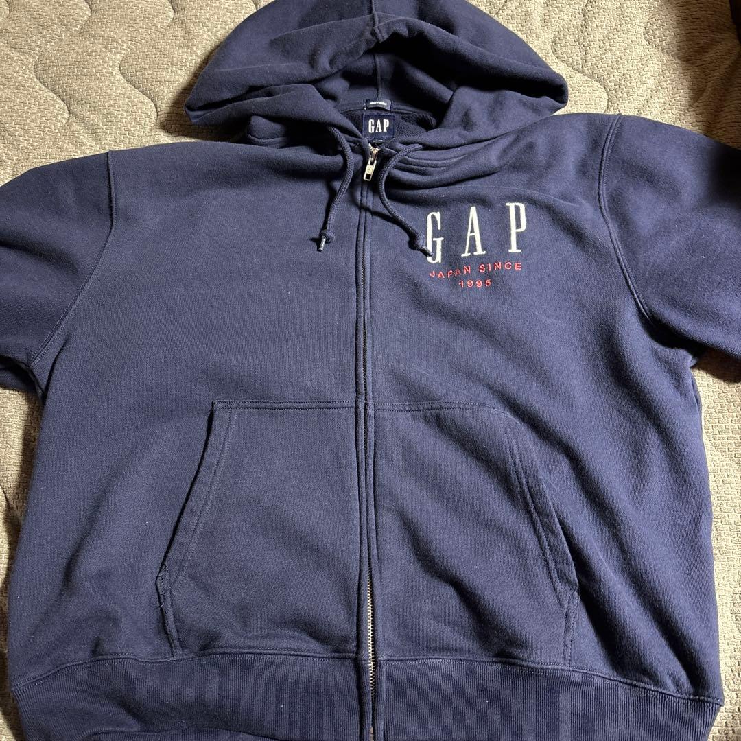GAP ネイビー 30周年記念パーカー - メルカリ