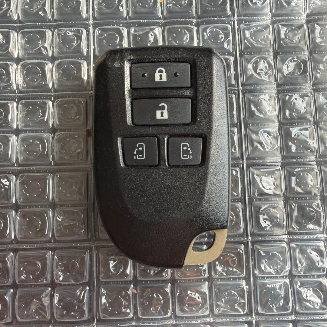 トヨタ 純正スマートキー ハイエース 両側パワスラ付き007-AF0105