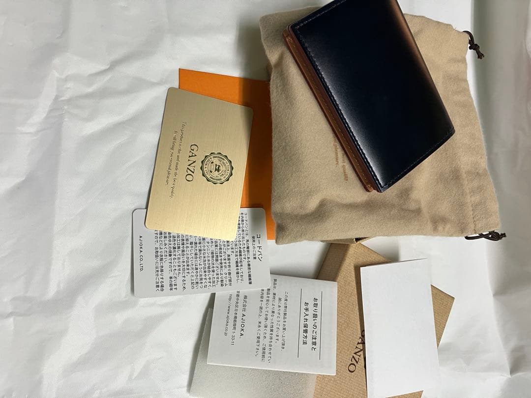 GANZO CORDOVAN (コードバン) 通しマチ名刺入れ ネイビー - メルカリ