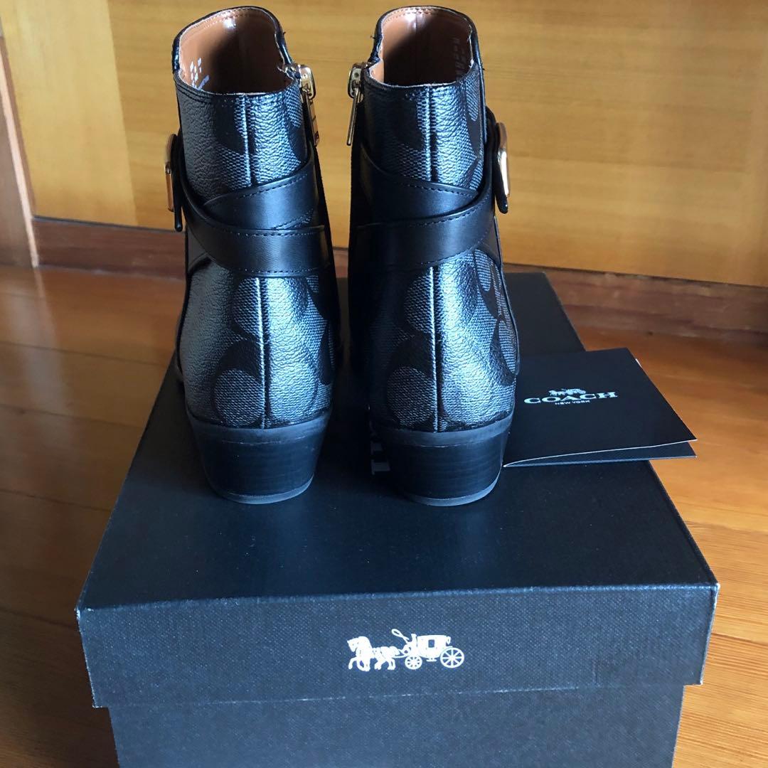 コーチ シグネチャー柄ショートブーツ ・サイズ：7.5c (24.5cm) - メルカリ