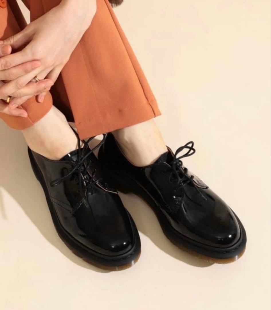 美品】Dr.Martens×BEAMS 3ホール エナメル パテント UK4 - メルカリ