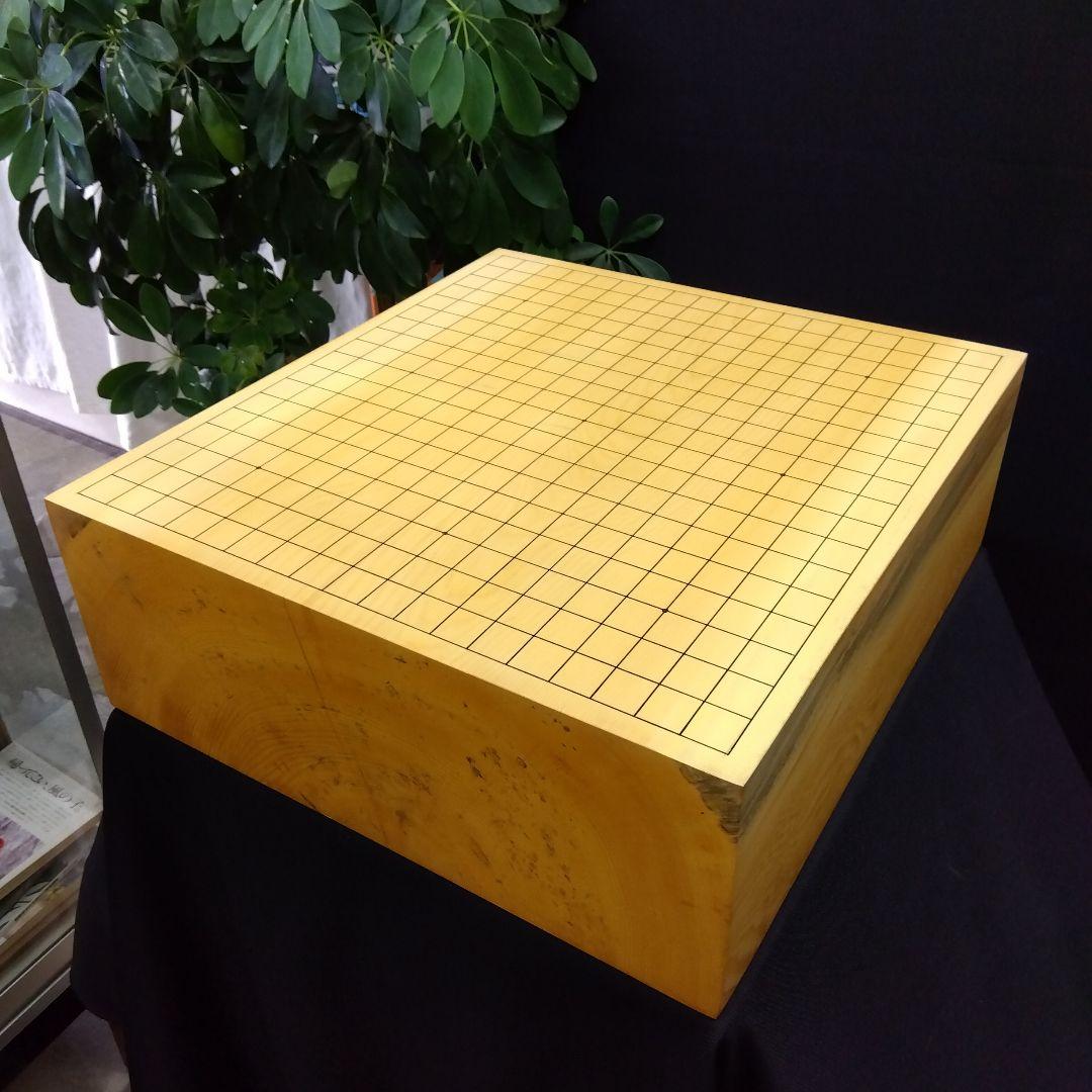 【国産　本榧　5寸碁盤　木表　脚なし】 国産本榧足付碁盤 5寸4分（天柾） ga50043 | 前川榧碁盤店