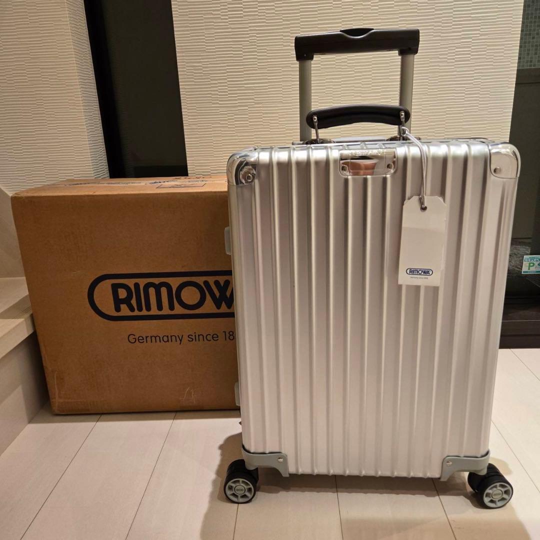 TAMPA様専用 新品 廃盤 旧型 リモワ クラシックフライト 33L 4輪