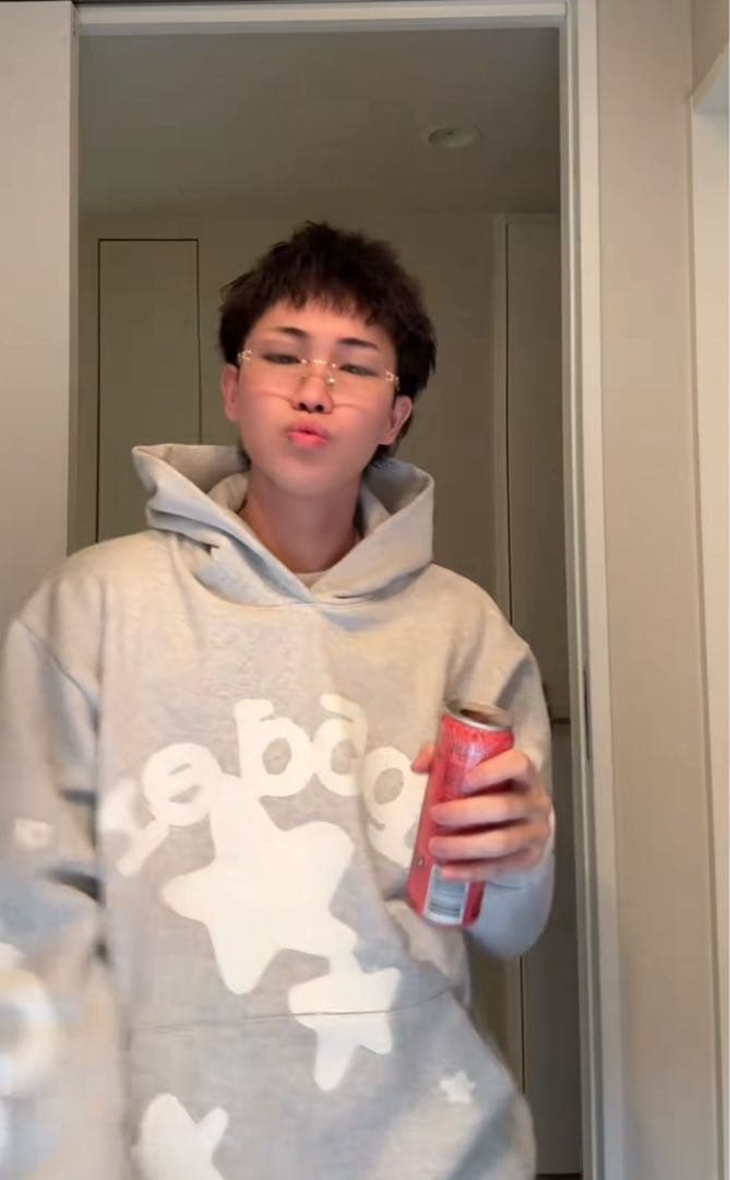 正規品 sp5der 星柄プリント フード付きパーカー 商品詳細- ブランド