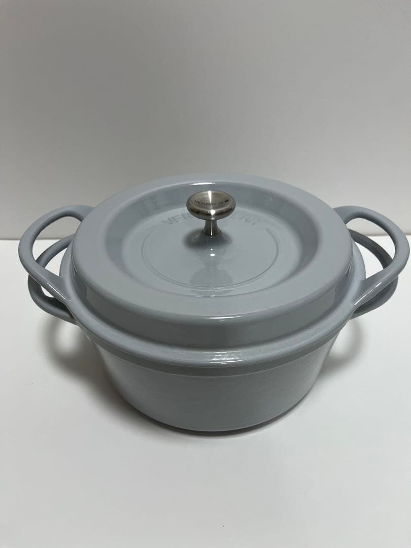 VERMICULAR オーブンポットラウンド 22㎝ Amazon｜バーミキュラ 鋳物ホーロー鍋 22cm パールピンク 無水調理