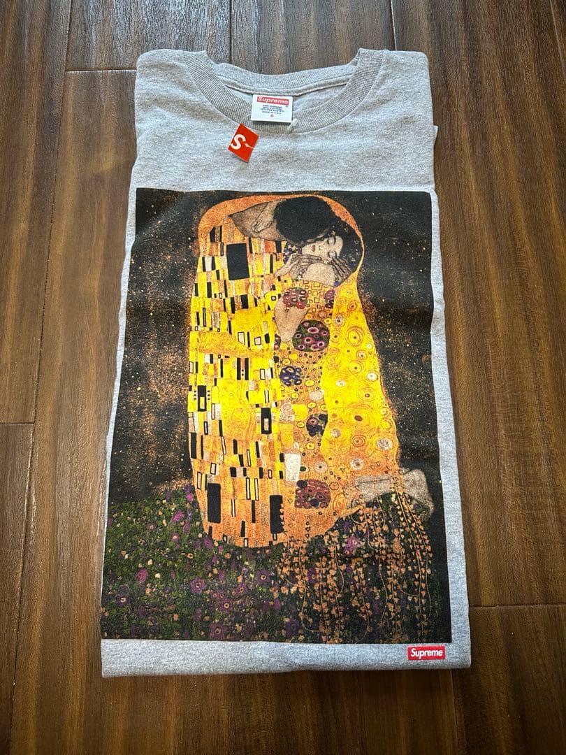Supreme 12aw vienna tee S 新品未使用 半タグ付き 接吻 - メルカリ
