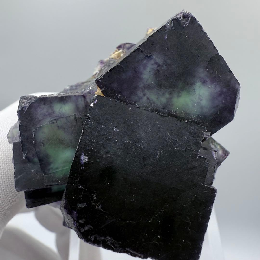 フローライト ナミビア Okorusu Mine産 蛍石 原石 23 - メルカリ