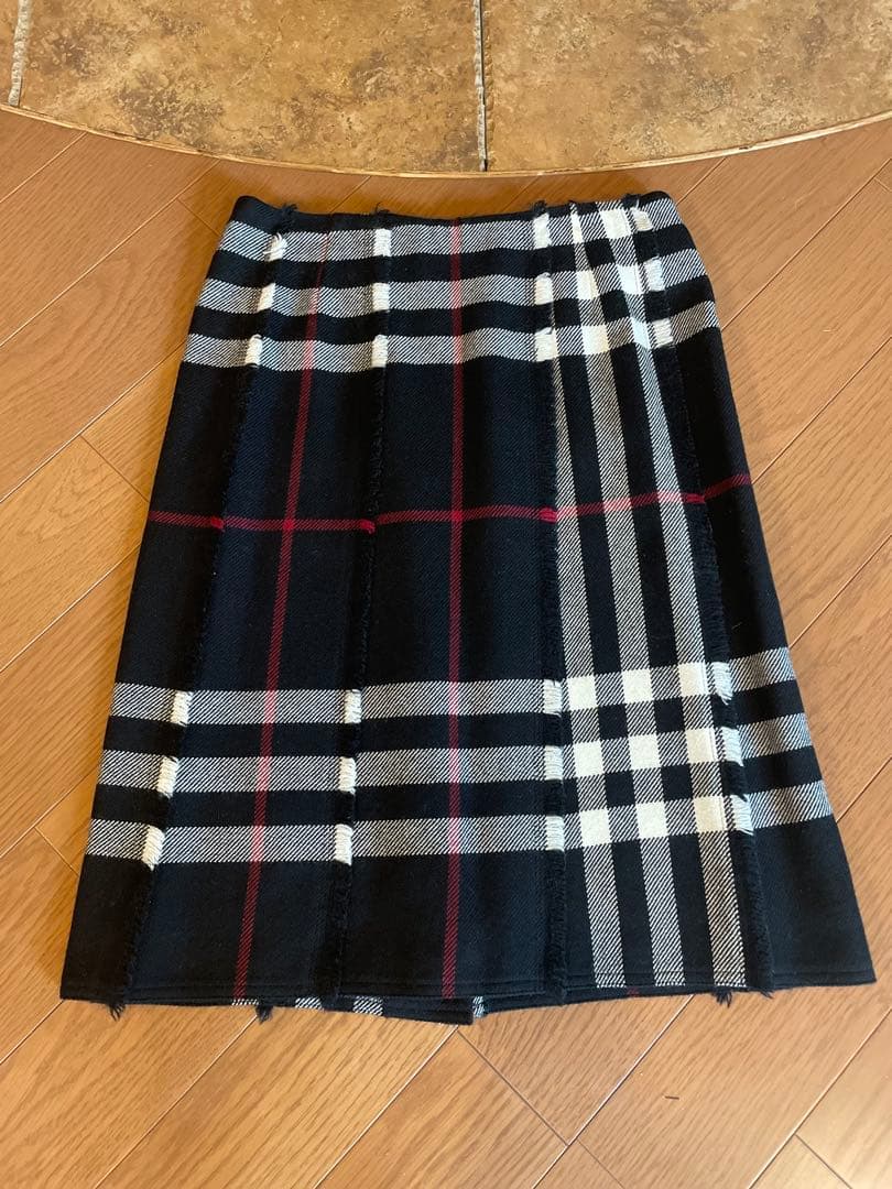 バーバリーロンドンスカート 膝下 バーバリー レディース スカート BURBERRY ブランド タイトスカート