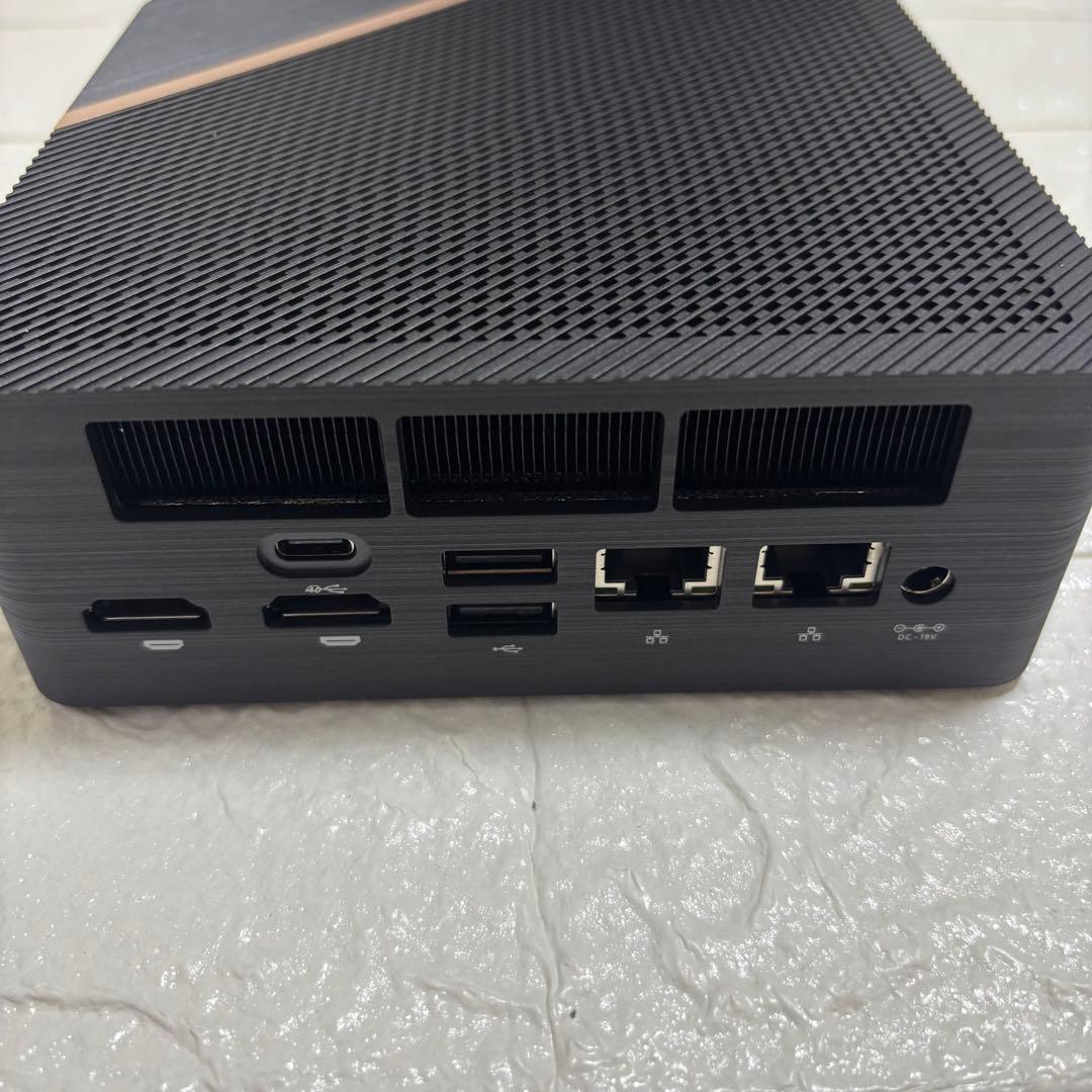 ミニPC AMD Ryzen 7 8845HS 8コア16スレッド 5.1GHz