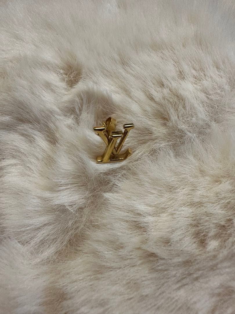 ルイヴィトン　ピアス・LV アイコニック LOUIS VUITTON（ルイ・ヴィトン） ピアス・LV アイコニック ピンク