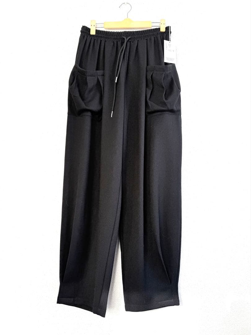 CYAN tokyo ポケットヘムタックワイド　ブラック　38 ニコアンド CYAN TOKYO】3Dポケットヘムタックワイド/504378