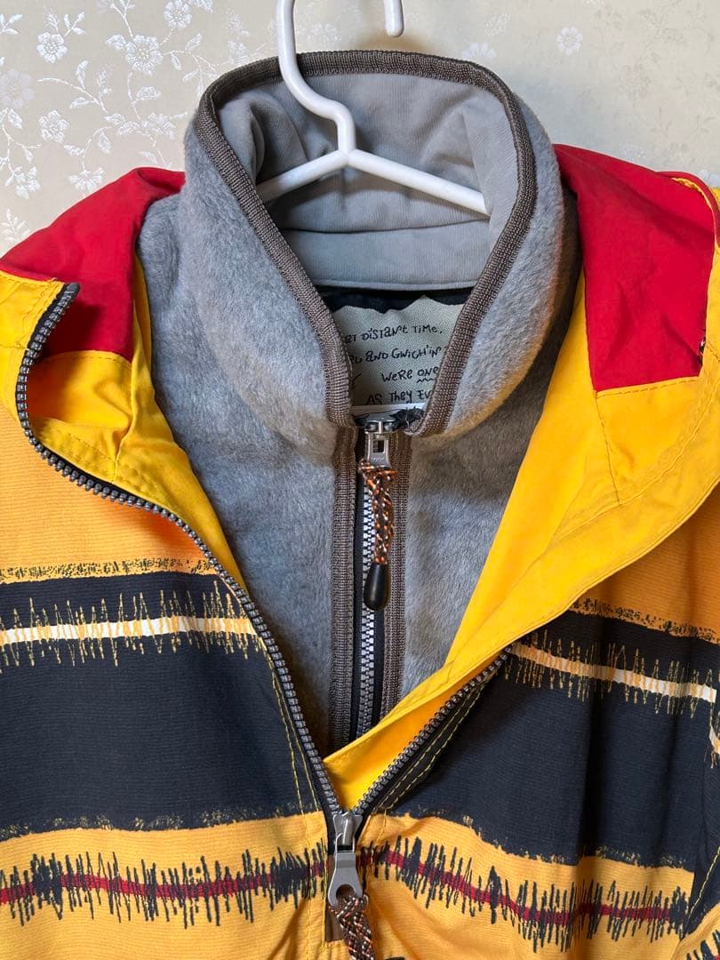 美品 ストライプ アノラックジャケット ウィンタースポーツ用