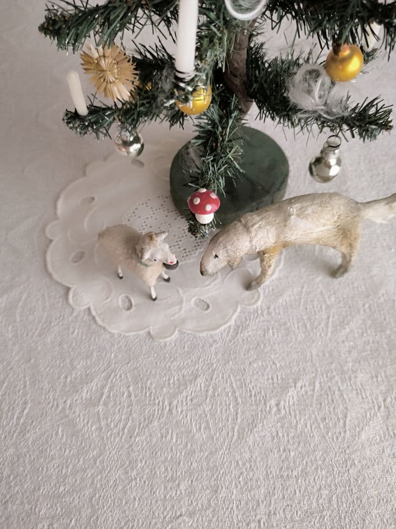 ✳︎toto✳︎さま】animal figure ❀ パピエマシェのワンちゃん - メルカリ