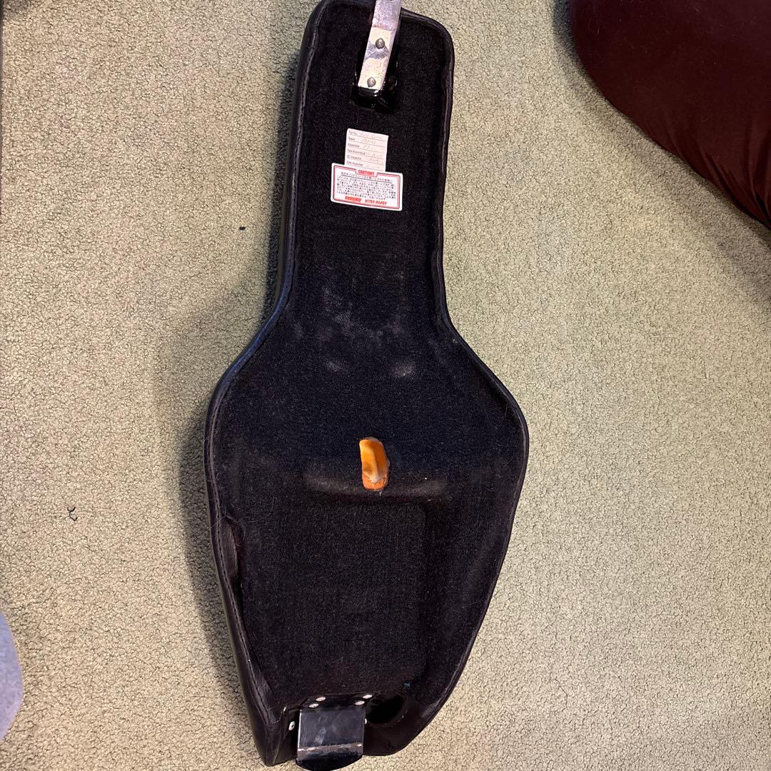 n*g様 ハーレー スポーツスター イージーライダース コブラシート