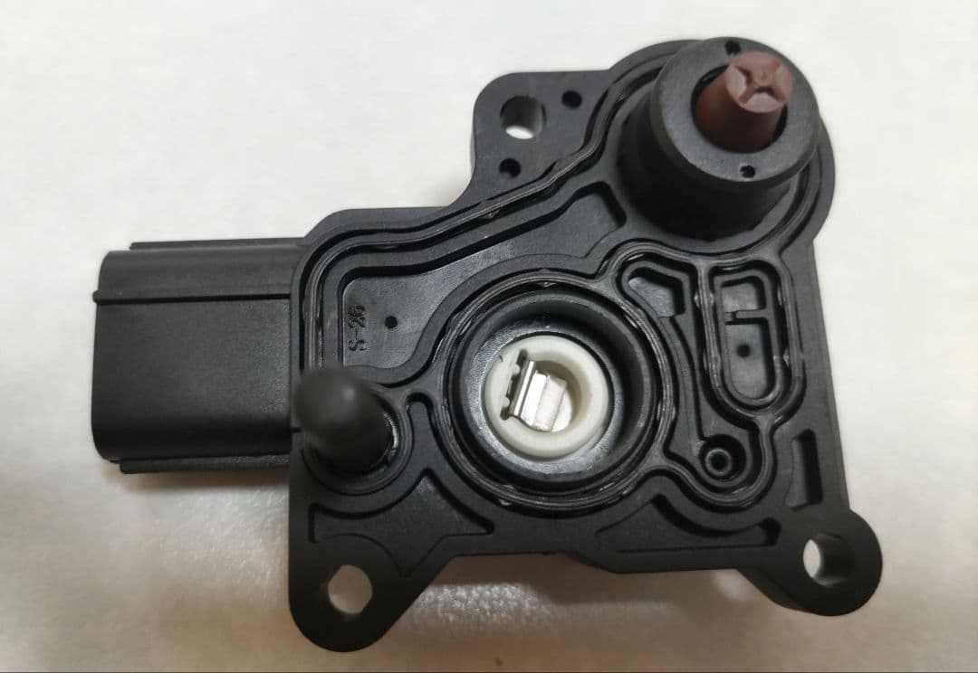 激レア品 シグナスX 高品質OEMスロットルセンサー 新品！！ - メルカリ
