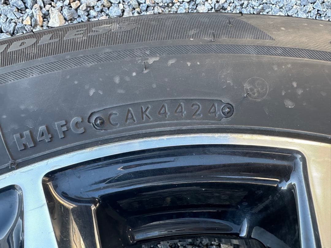 225/60/R17 スタッドレス　タイヤホイール4本セット　24年製　VRX2