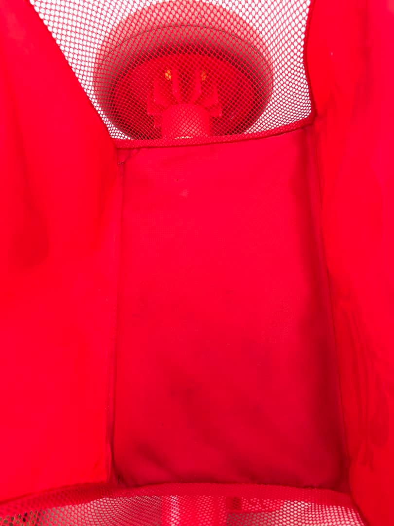 アンパンマン 三輪車 ヘルメット付 音楽ボタン付き 赤