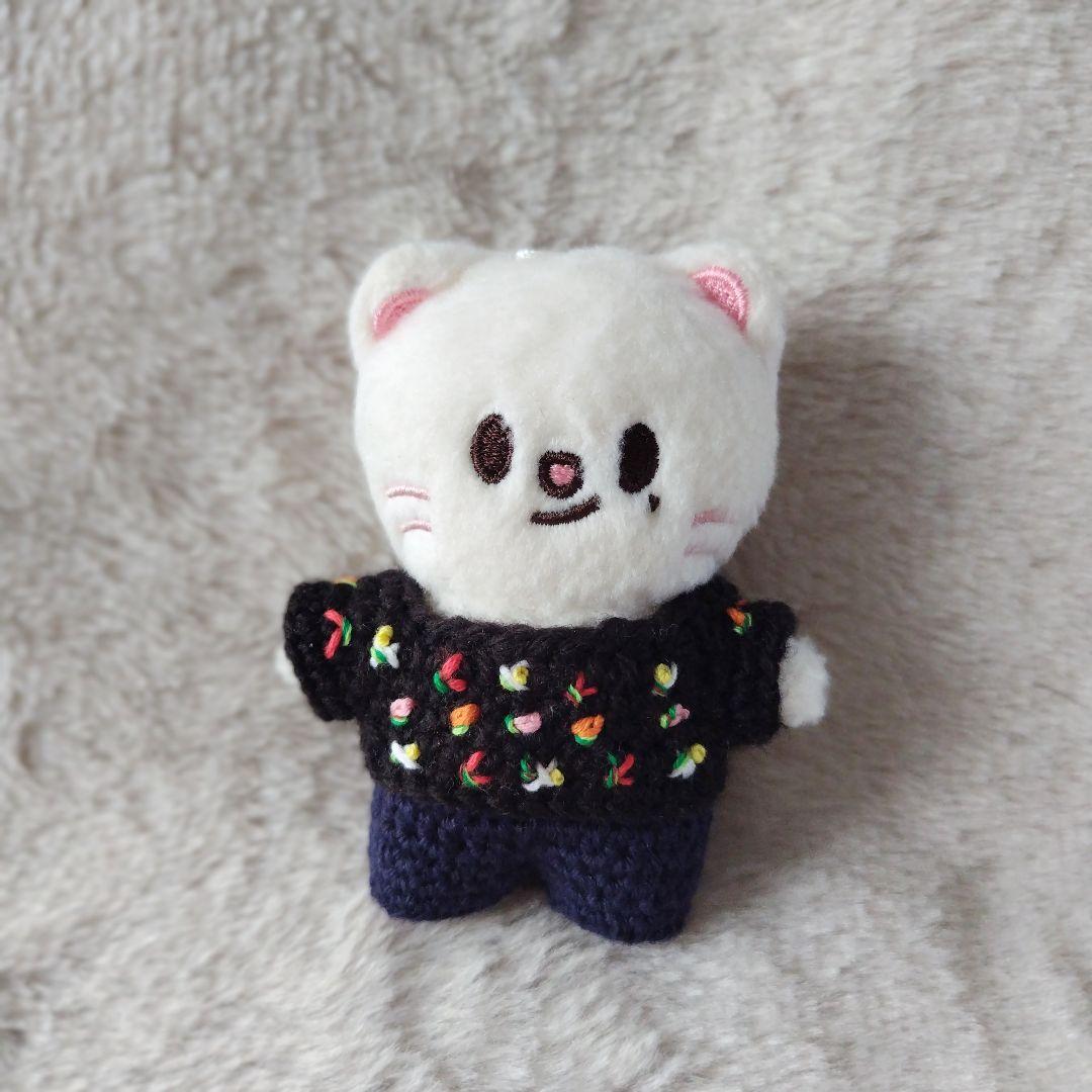 StrayKids skzoo 10cmぬい服 BKニット ジニレット - メルカリ