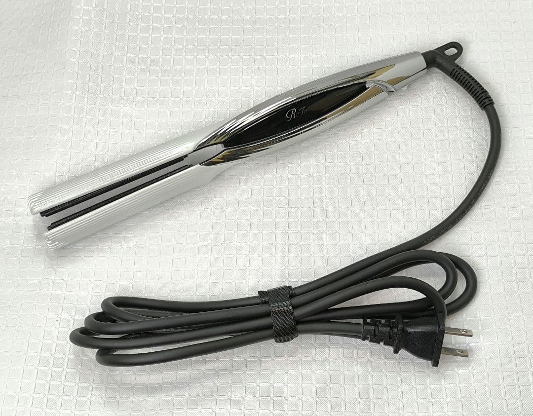 正規品 ReFaリファ ビューテック ストレートアイロン 22年製