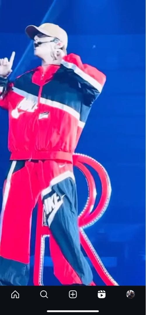 NIKE ジャケット 山田涼介 RED - メルカリ