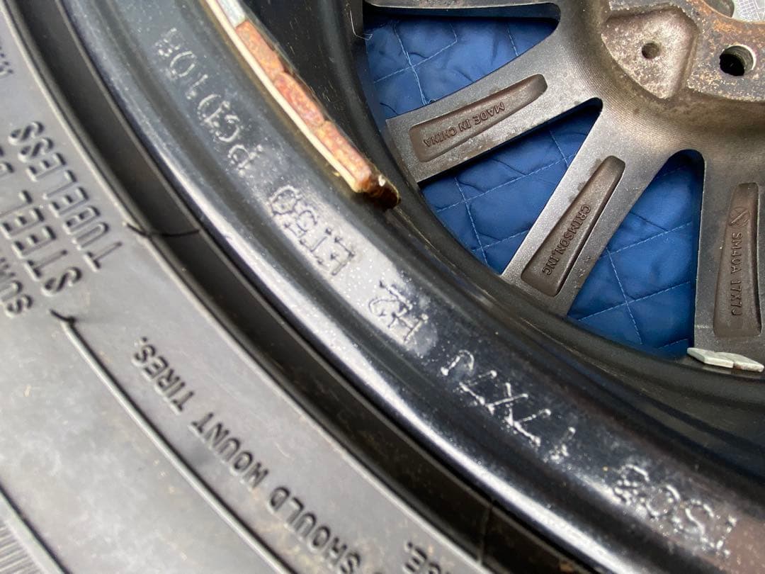 Volvo XC60 235/65/R17 ダンロップスタッドレスホイールセット