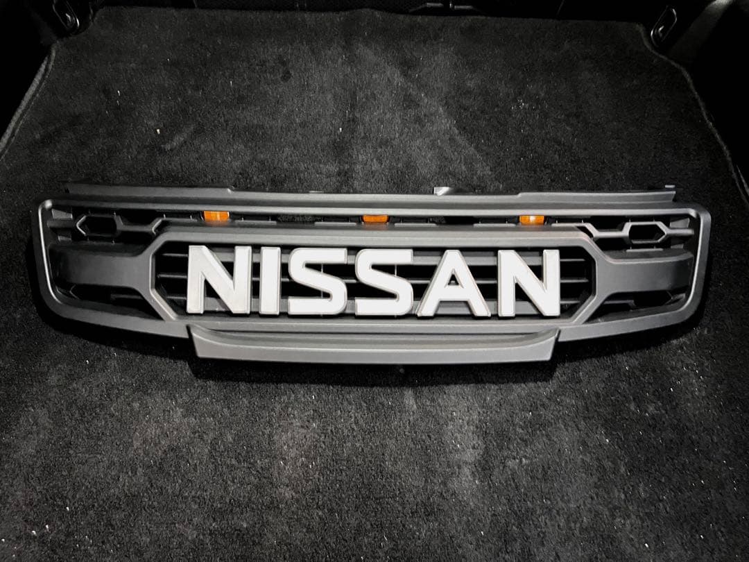 ジャンク】エクストレイルt31後期 タコマ風グリル LEDマーカー - メルカリ