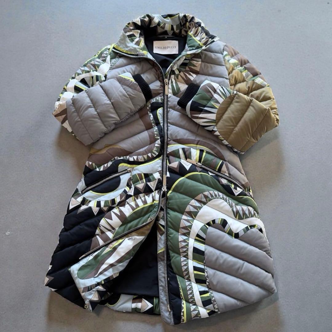 美品✨エミリオプッチ ダウンコート 希少カラー　総柄　ローマ製　38 中古・古着通販】Emilio Pucci (エミリオ プッチ) 総柄ダウンコート