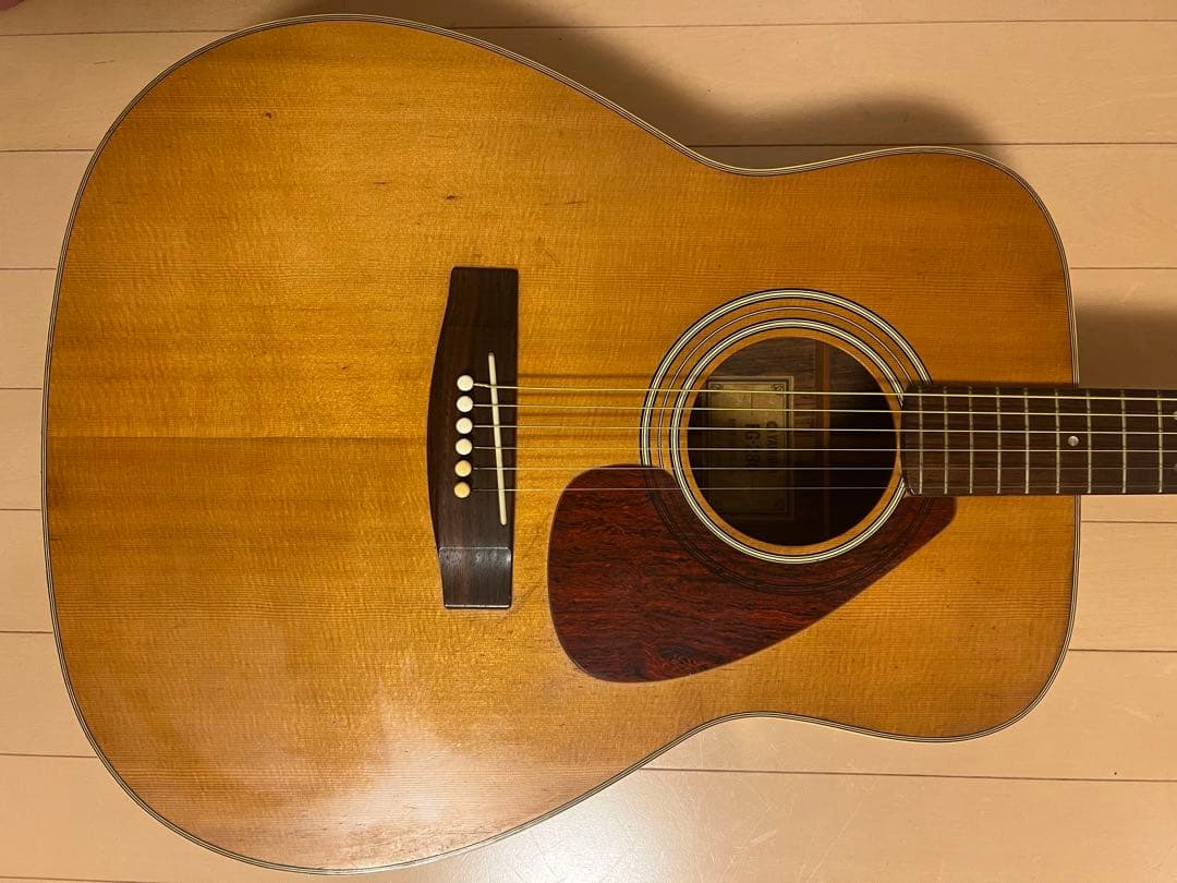 YAMAHA FG280 グリーンラベル　ヴィンテージギター YAMAHA FG-280 グリーンラベル 弾く！ - YouTube