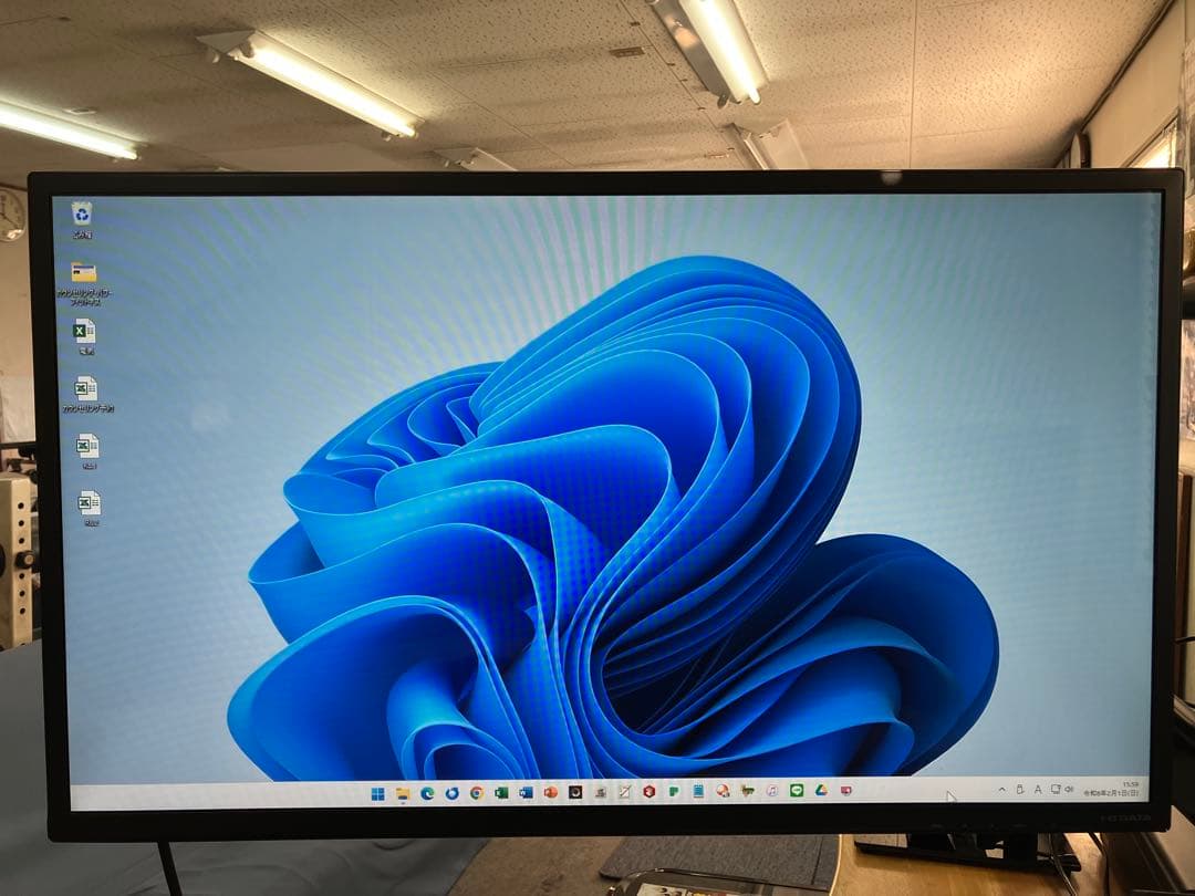 I-O DATA31.5インチEX-LD3151DB DP&HDMIケーブル付 IO DATA モニター