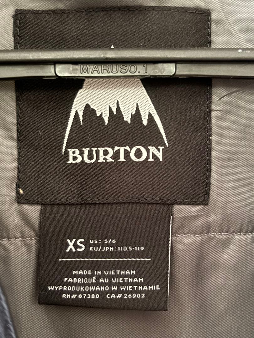 ⭐︎Qさん専用⭐︎BURTON 子ども用スノーボードウェア XS（110-119